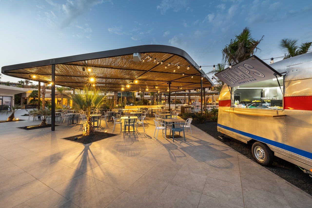 Barcelo Lanzarote Royal Level Hotel Costa Teguise Exterior photo